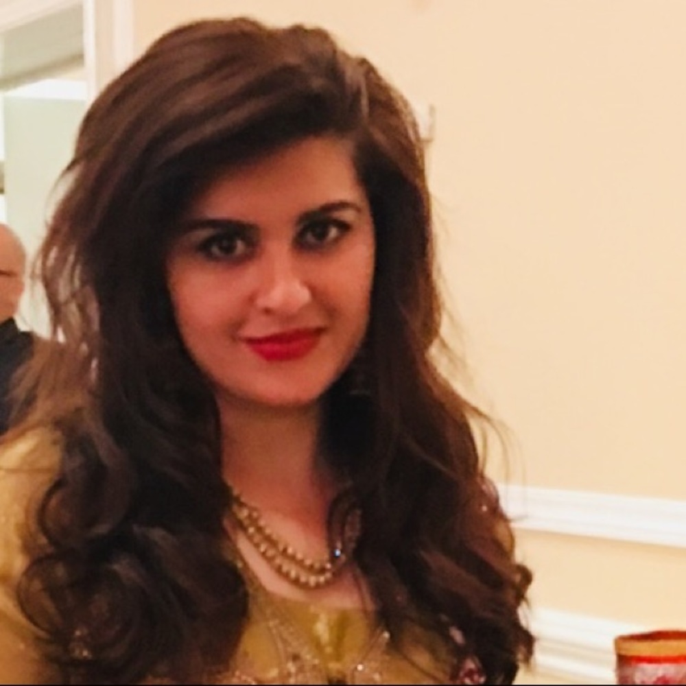 Meet your Posher, Noureen